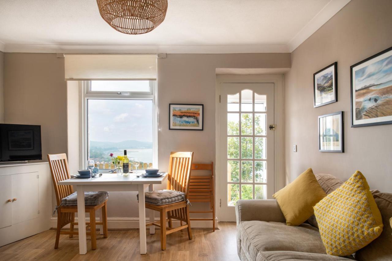 Windy Ridge Terrace With Beautiful Sea Views, North Wales Coast Villa Old Colwyn Exterior photo