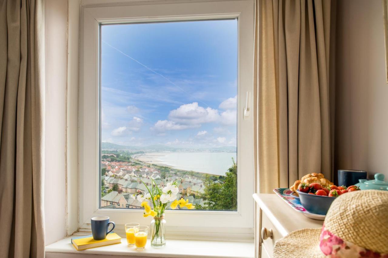 Windy Ridge Terrace With Beautiful Sea Views, North Wales Coast Villa Old Colwyn Exterior photo
